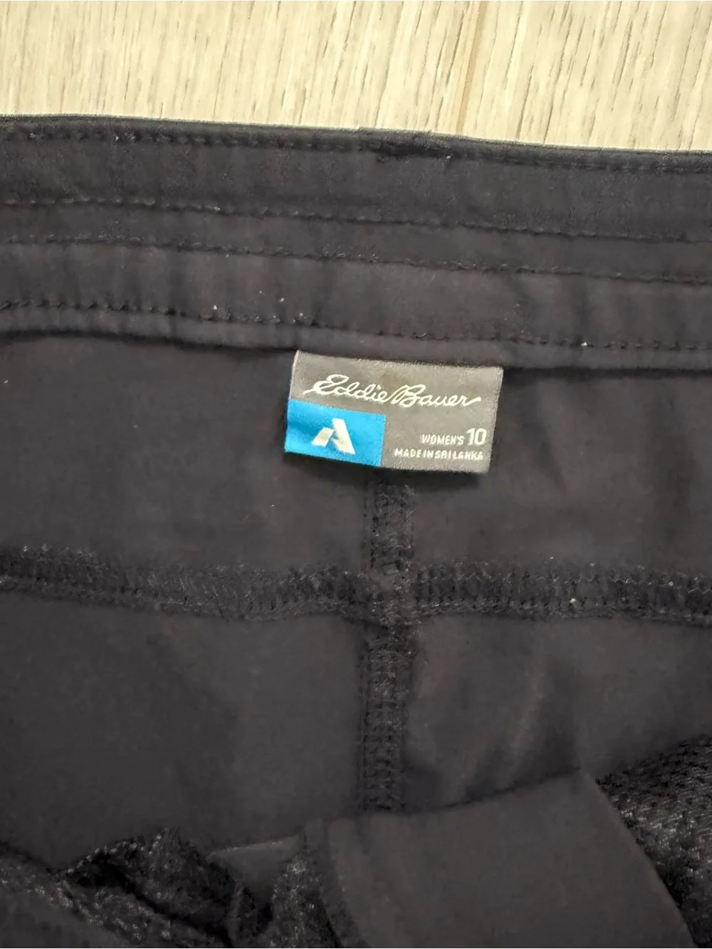 Women’s Black Performance Outdoor Pants - Picture 3 of 4